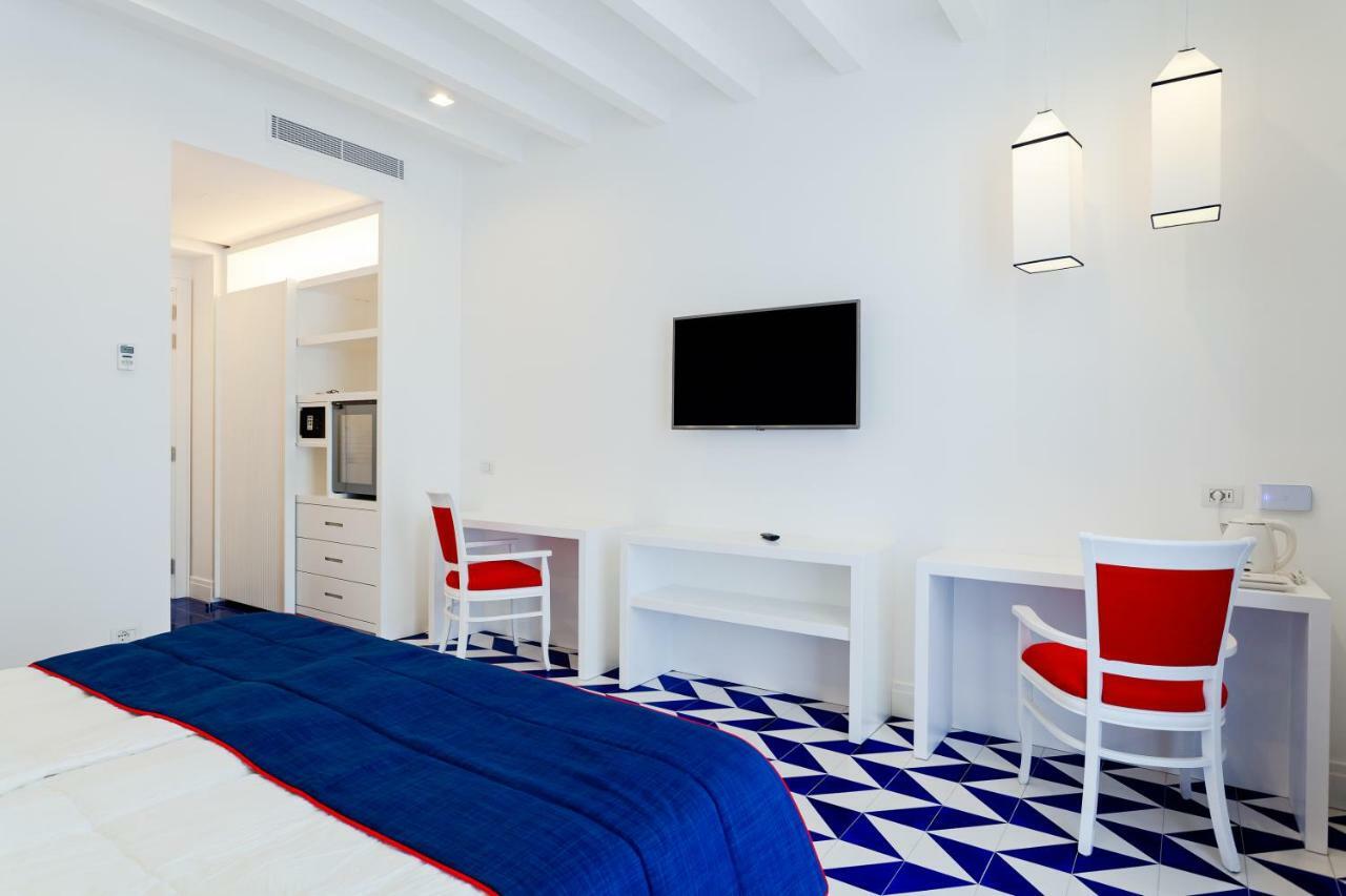 Maison Blu - Intimate Guesthouse سورينتو المظهر الخارجي الصورة